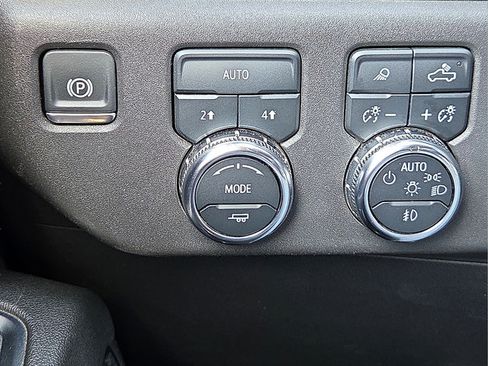 Certified 2024 GMC Sierra 1500 SLT AWD/4WD image 21