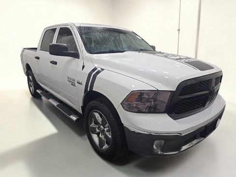 Used 2019 RAM 1500 ST w/ SXT Plus Group AWD/4WD image 10