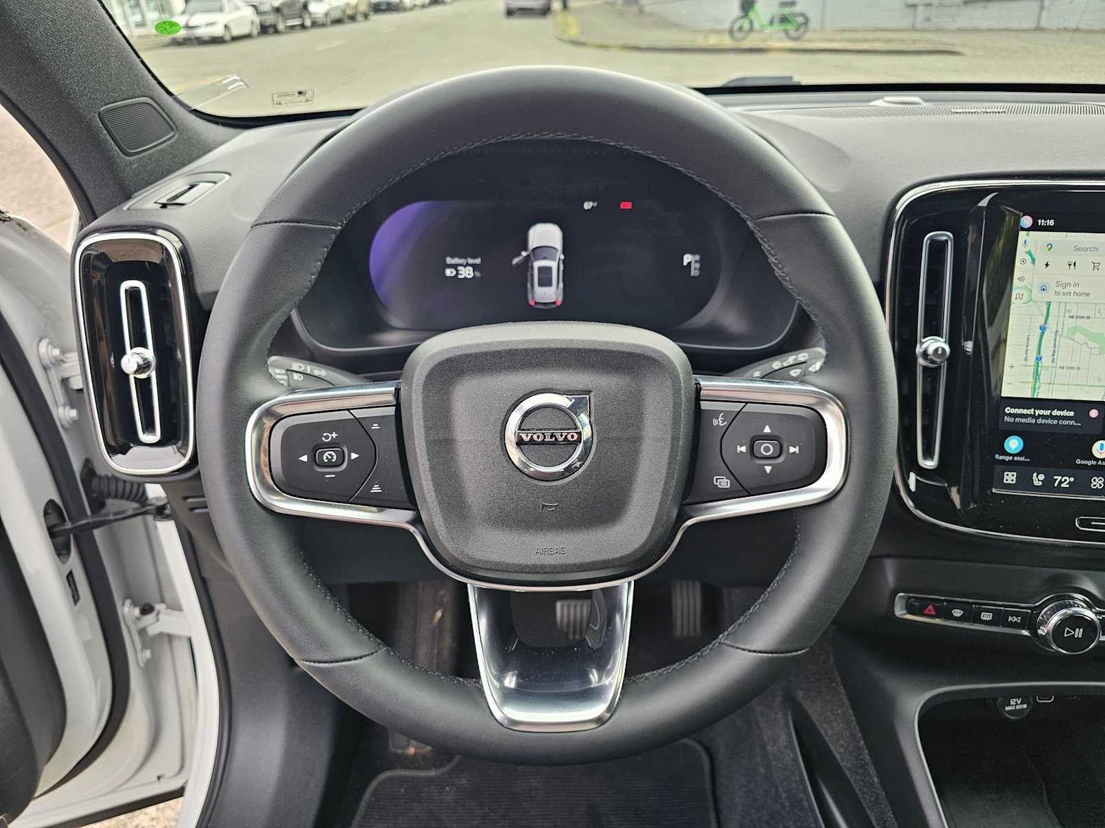 Used 2023 Volvo XC40 Recharge Ultimate AWD/4WD image 25