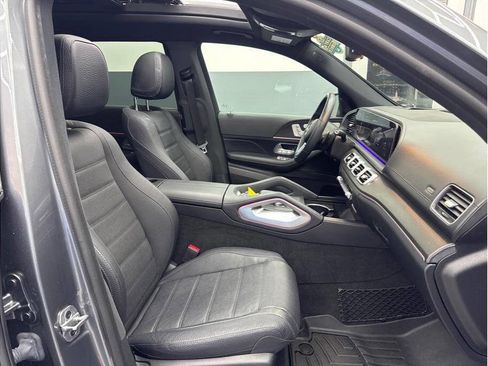 Used 2021 Mercedes-Benz GLS 450 4MATIC image 36