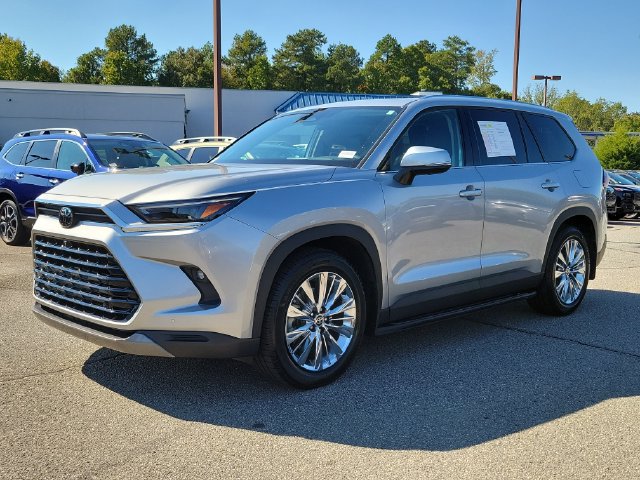 Used 2024 Toyota Grand Highlander AWD image 3
