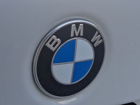 Certified 2025 BMW 330i xDrive Sedan w/ Premium Package image 31