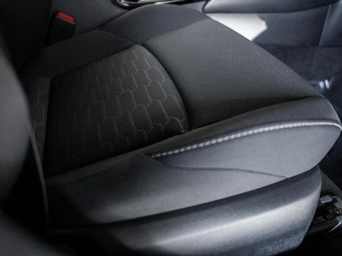 Used 2024 Toyota Corolla SE image 31