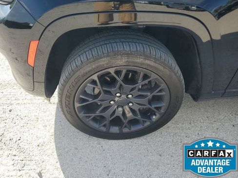 Used 2023 Jeep Grand Cherokee L Summit image 20