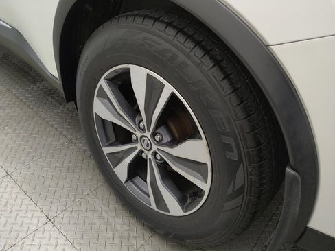 Used 2019 Nissan Murano SV w/ Premium Package FWD image 31