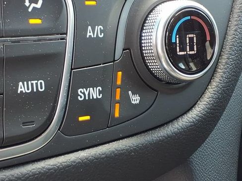 Used 2020 Chevrolet Equinox LT FWD image 20