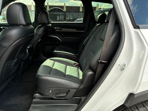 Used 2024 Kia Telluride SX Prestige X-Pro AWD/4WD image 29
