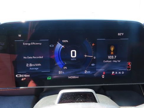 Certified 2026 Chevrolet Blazer EV SS w/ LPO, Blackout Package AWD/4WD image 19