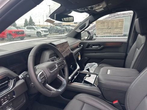 New 2026 GMC Yukon XL Denali image 16