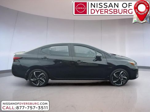 New 2025 Nissan Versa SR w/ Trunk Package FWD image 2