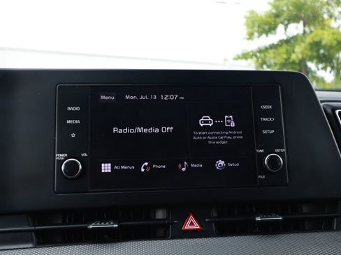 Used 2024 Kia Sportage LX FWD image 15
