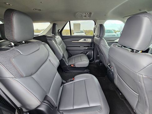 New 2026 Ford Explorer Active w/ Active Comfort Package RWD image 26