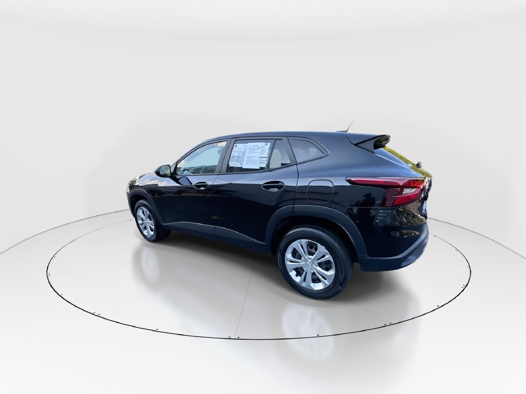 Used 2024 Chevrolet Trax LS FWD image 6