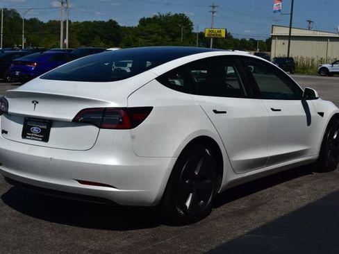Used 2022 Tesla Model 3 RWD image 11