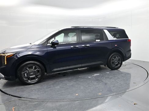 New 2026 Kia Carnival EX image 4