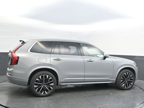 New 2026 Volvo XC90 B6 Plus w/ Protection Package Premier image 8