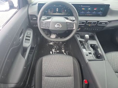 New 2026 Nissan Sentra SV w/ SV Convenience Package FWD image 3