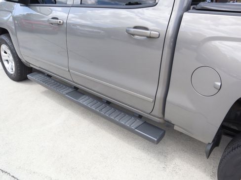 Used 2017 Chevrolet Silverado 1500 LT w/ All Star Edition image 43