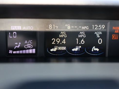 Used 2018 Subaru Forester 2.5i Touring w/ Popular Package #2 AWD/4WD image 31