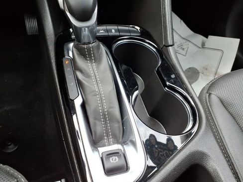 Used 2024 Buick Encore GX Sport Touring FWD image 20