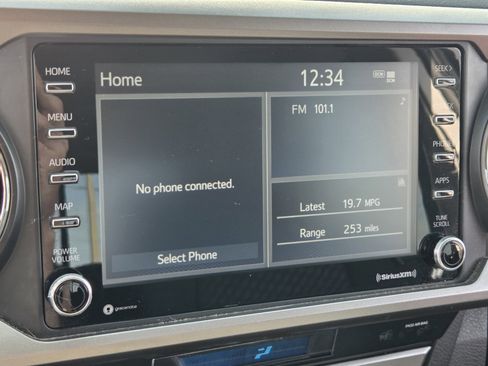 Certified 2021 Toyota Tacoma SR5 image 15