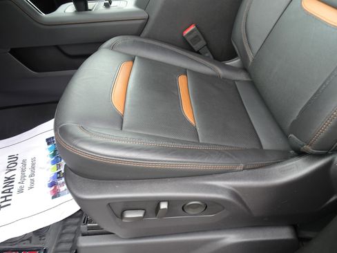 Used 2024 GMC Sierra 1500 AT4 image 12