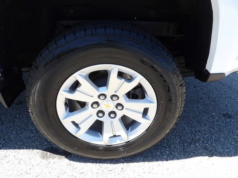 Used 2022 Chevrolet Colorado LT w/ Fleet Safety Package RWD image 45
