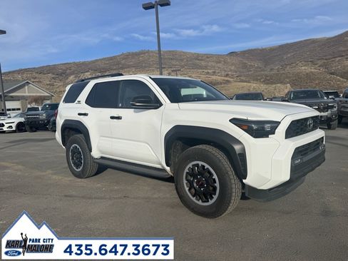 Used 2025 Toyota 4Runner TRD Sport image 3