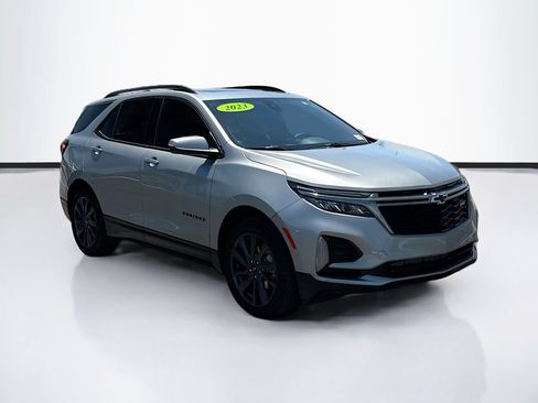 Used 2023 Chevrolet Equinox RS w/ RS Leather Package AWD/4WD image 3