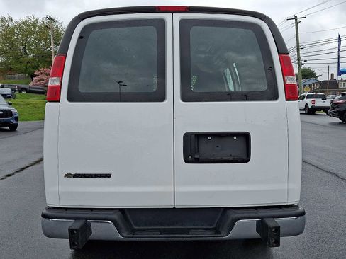 Used 2024 Chevrolet Express 2500 w/ Driver Convenience Package RWD image 5