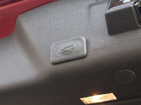 Used 2016 GMC Acadia SLE image 50