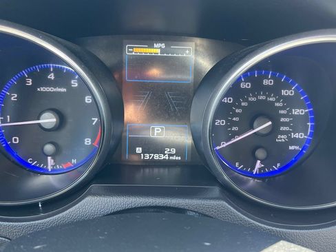 Used 2017 Subaru Outback 2.5i Premium AWD/4WD image 14