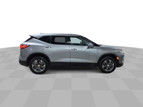 Certified 2025 Chevrolet Blazer LT AWD/4WD image 10