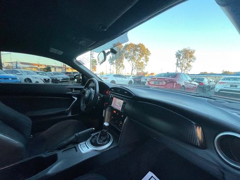 Used 2014 Scion FR-S image 12