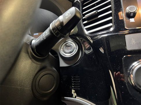 Used 2018 Mitsubishi Outlander LE image 29