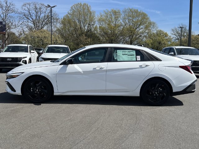 Used 2026 Hyundai Elantra Sport FWD image 29