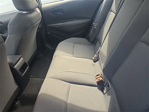 Used 2022 Toyota Corolla LE image 10
