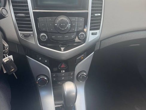 Used 2012 Chevrolet Cruze LS w/ Connectivity Package image 12
