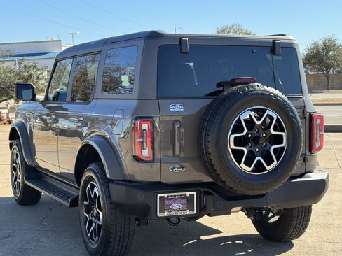 Certified 2025 Ford Bronco Outer Banks image 6
