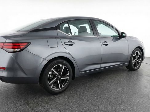 Used 2025 Nissan Sentra SV FWD image 9