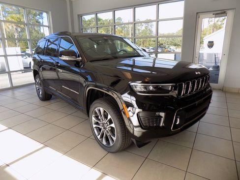 New 2025 Jeep Grand Cherokee L Overland image 49