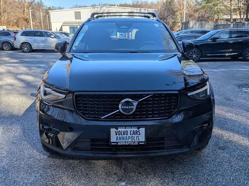 Used 2025 Volvo XC40 B5 Plus w/ Protection Package Premier image 2