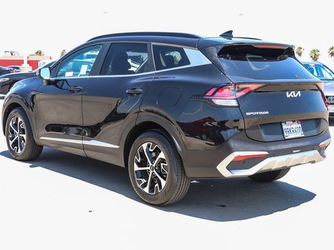 Used 2023 Kia Sportage EX w/ EX Premium Package AWD/4WD image 5