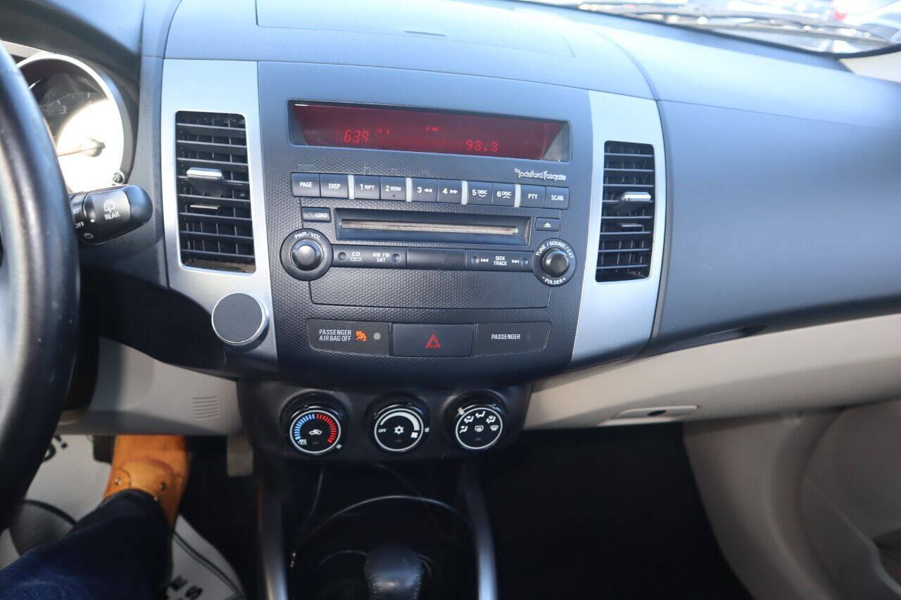 Used 2008 Mitsubishi Outlander SE FWD image 55