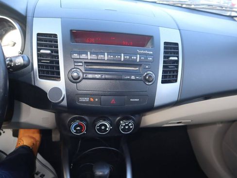 Used 2008 Mitsubishi Outlander SE FWD image 55