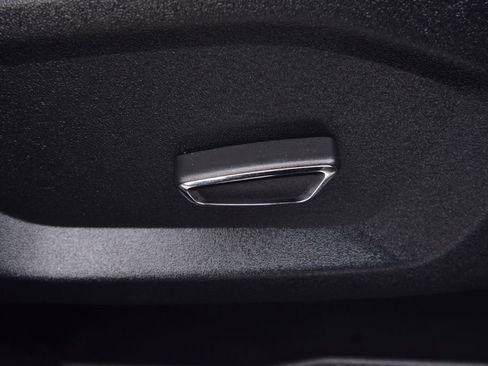 Used 2018 Ford Edge SEL w/ Equipment Group 201A image 26