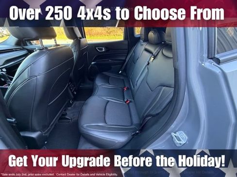 Used 2023 Jeep Compass Latitude AWD/4WD image 15