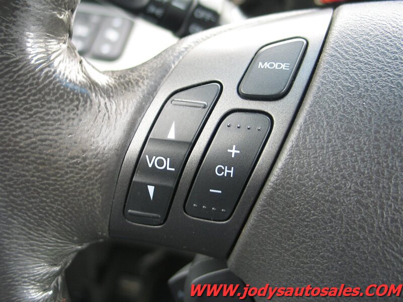 Used 2010 Honda Odyssey Touring image 10