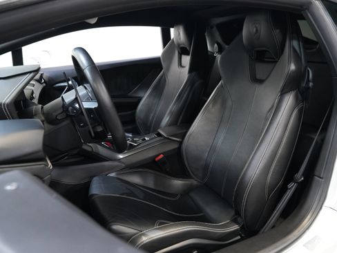 Used 2015 Lamborghini Huracan LP 610-4 AWD/4WD image 25
