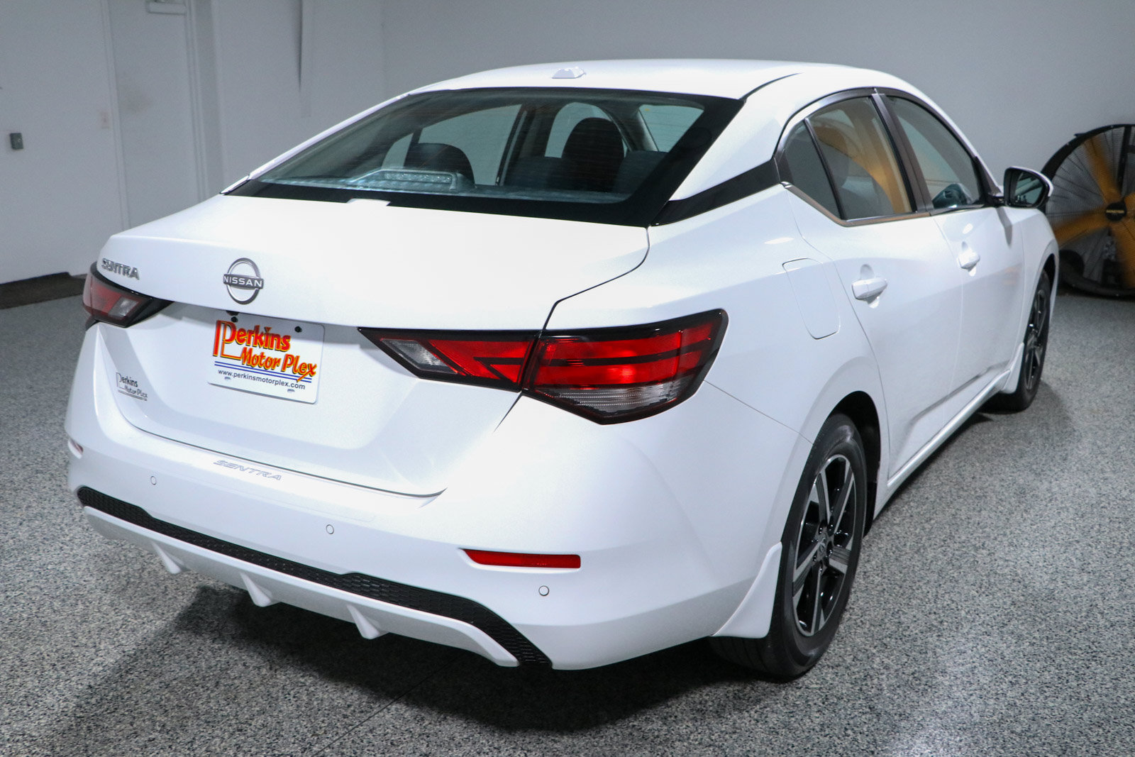 Used 2025 Nissan Sentra SV w/ All-Weather Package FWD image 7